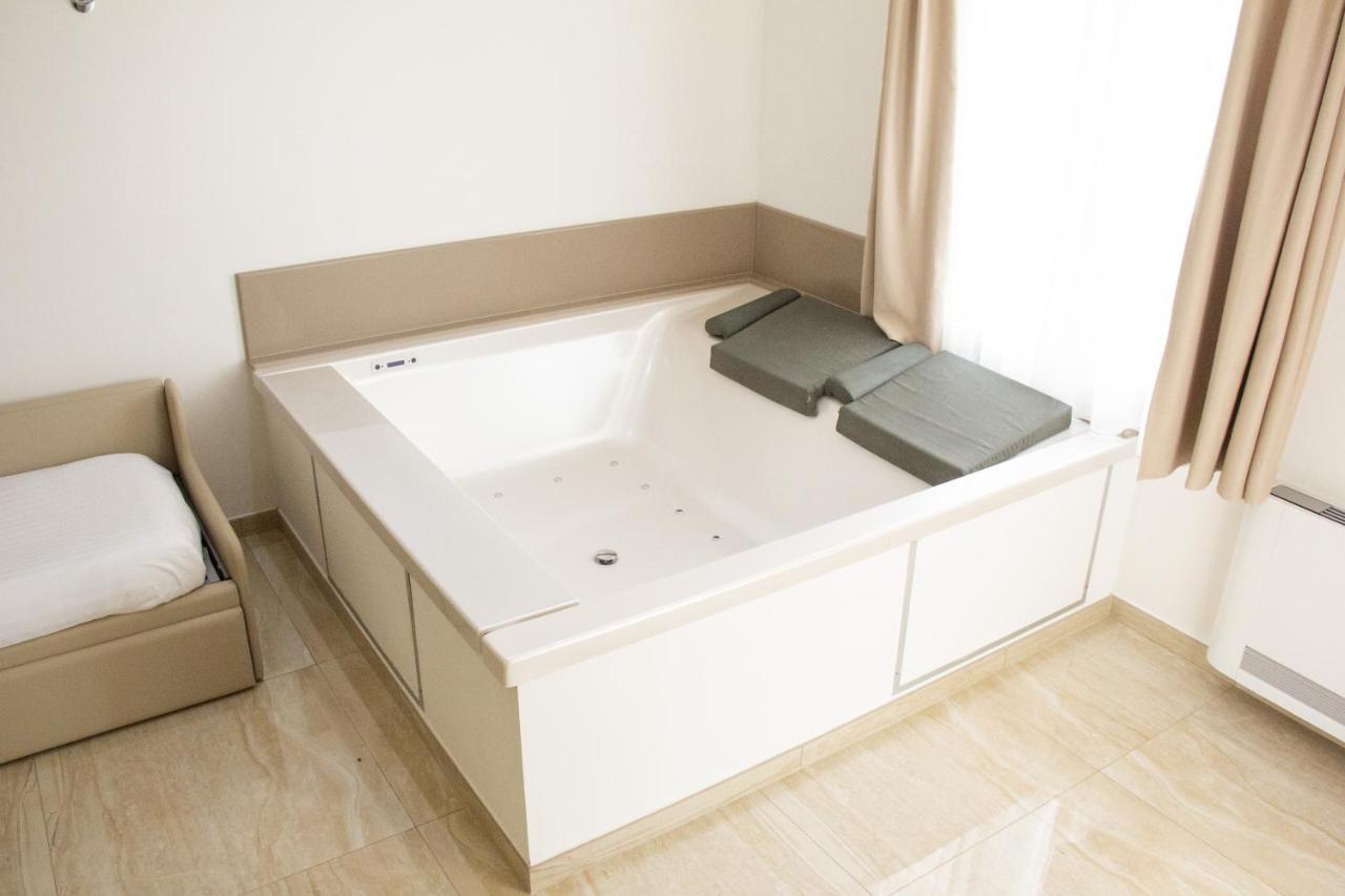 B&B Imperial Exclusive Rooms & Breakfast Porto Cesareo Dış mekan fotoğraf