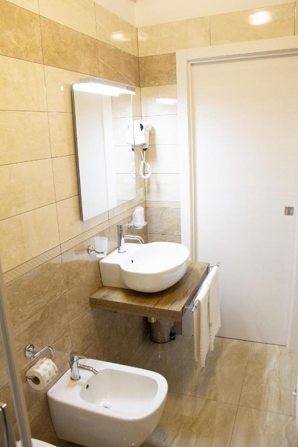 B&B Imperial Exclusive Rooms & Breakfast Porto Cesareo Dış mekan fotoğraf