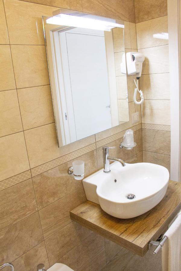 B&B Imperial Exclusive Rooms & Breakfast Porto Cesareo Dış mekan fotoğraf